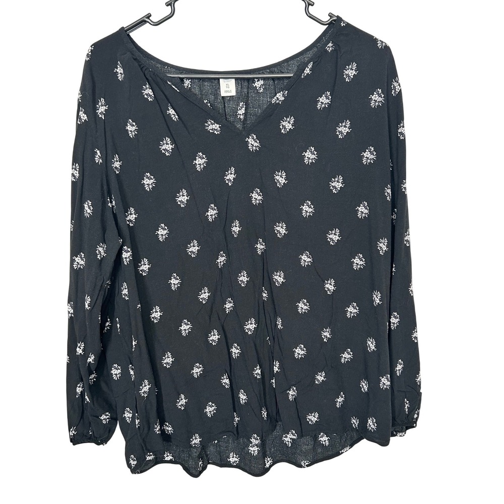 Old Navy Black Floral Blouse‎ Single Button Cuffs V Neckline Women's Size XL